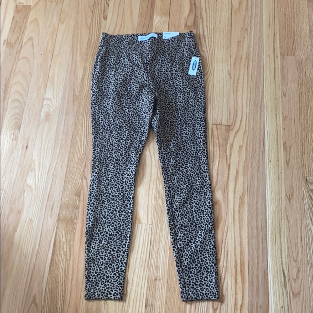 Old Navy cheetah print Stevie leggings